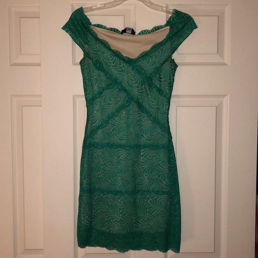 Bebe green lace dress